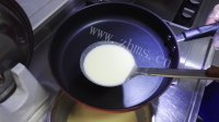 自制芒果千层蛋糕做法图解8)