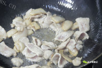 色香味俱全的农家小炒肉做法图解4)