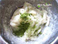 节日美食抹茶冰皮月饼做法图解10)