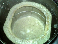 好喝的芡实黑黄豆浆做法图解11)