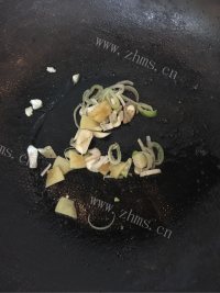 美味小米辣爆鸡心做法图解4)