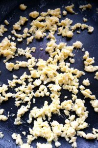 什锦培根蛋炒饭做法图解2)