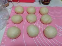 自制豆沙卷面包做法图解8)