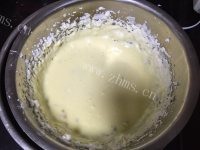 甜甜的奶粉牛轧糖做法图解3)