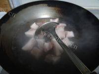 诱人的鹌鹑蛋烧肉做法图解2)