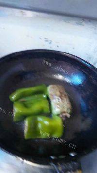 家常菜青椒塞肉做法图解5)