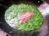 益母草瘦肉汤做法图解5)