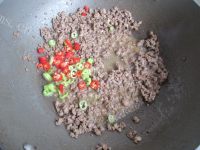 美味的香辣牛肉卷饼做法图解11)