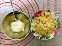 自制肉松面包卷做法图解6)