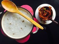 营养的香菇鸡肉粥做法图解4)
