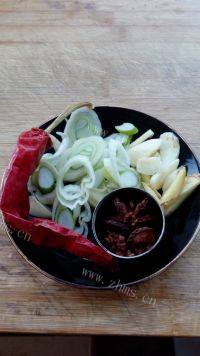 家常菜红烧肉炖干豆角做法图解3)