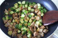 「DIY美食」酱爆肉丁做法图解7)