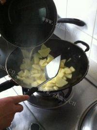 外婆教我做土豆烧牛肉做法图解10)