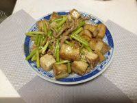 蒜苔豆腐炒肉的做法图解九