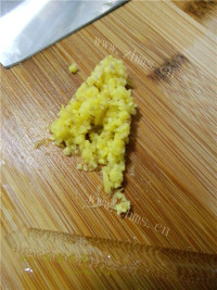 浇汁香菇青菜做法图解2)