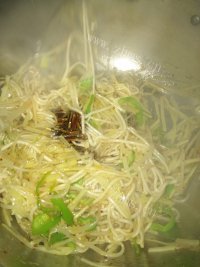好吃的土豆炒豆芽做法图解9)