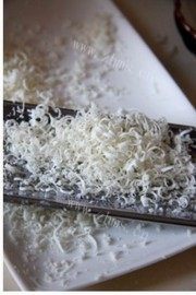 自制牛肉粒火腿pizza做法图解2)