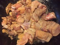 好吃的咖喱鸡腿饭做法图解4)