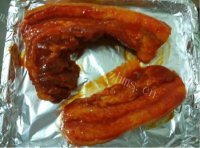 美味的蜜汁烤肉做法图解3)