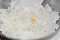 好吃海苔米汉堡做法图解4)