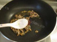 家常菜芹菜香干炒肉丝做法图解4)