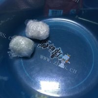喷香的咸鸭蛋做法图解4)