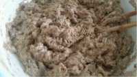自制猪肉馅饼做法图解2)