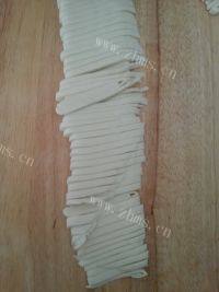 自制手擀面做法图解4)