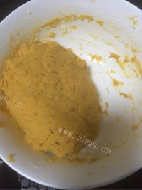 自制红薯饼做法图解5)