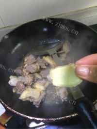 清脆爽口的红烧鸭肉做法图解7)
