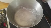 美味的酱油拌面做法图解4)
