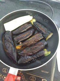 家常菜肉末茄子做法图解8)