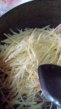 家常菜炒土豆丝做法图解6)