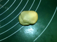 松脆苏式火腿月饼做法图解12)
