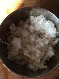 美味的金枪鱼寿司做法图解1)