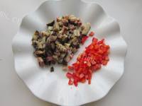 美味的泡菜腊肉蛋炒饭做法图解2)