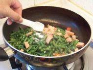 家常菜豆角火腿丁