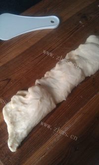 自制花形面包做法图解8)