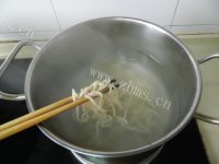 营养丰富的鱼汤面做法图解11)