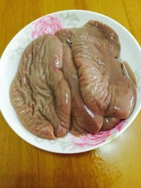 家常菜爆炒猪腰做法图解1)