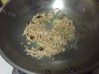 菠菜炒虾皮做法图解5)