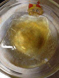 自制菠萝果冻做法图解2)