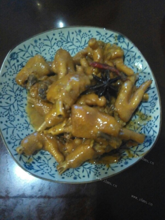 玉盘珍馐的卤鸡爪