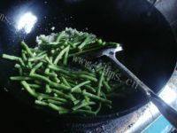 家常菜清炒豆角做法图解6)