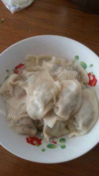 美味晚餐韭菜猪肉馅饺子做法图解7)