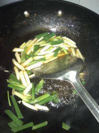 诱人的豆腐干炒肉