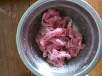 家常菜干豆角炒肉做法图解1)