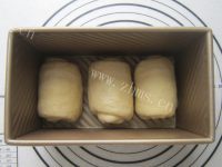 自制鸡蛋吐司做法图解9)