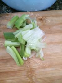 美味营养的卤鸡爪做法图解5)