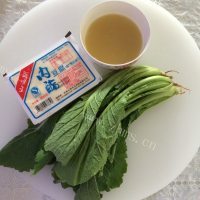 美味的小白菜豆腐汤做法图解1)